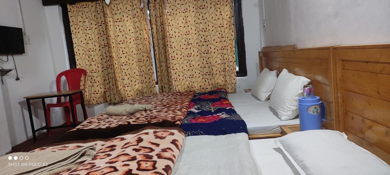 Jahangir Cottage Pahalgām Esterno foto