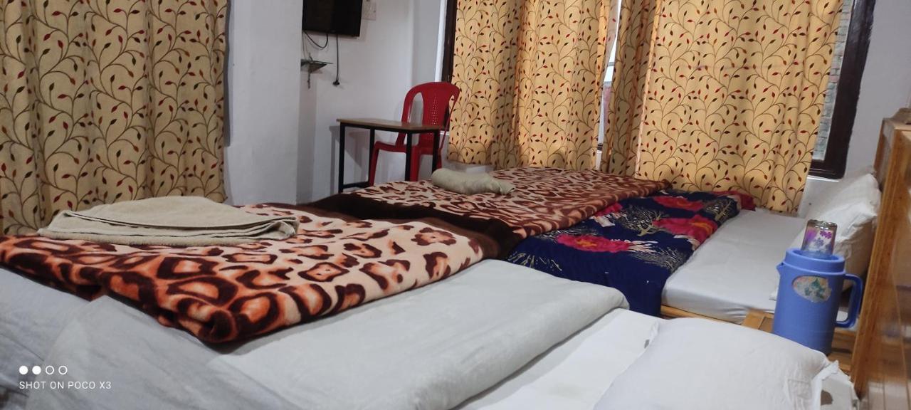 Jahangir Cottage Pahalgām Esterno foto