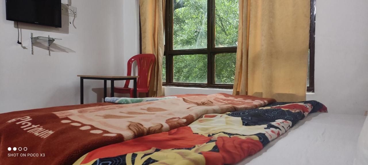 Jahangir Cottage Pahalgām Esterno foto