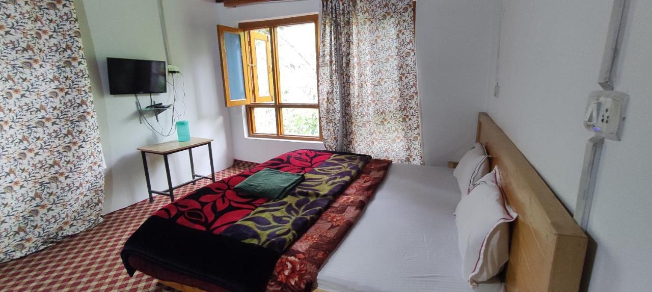 Jahangir Cottage Pahalgām Esterno foto